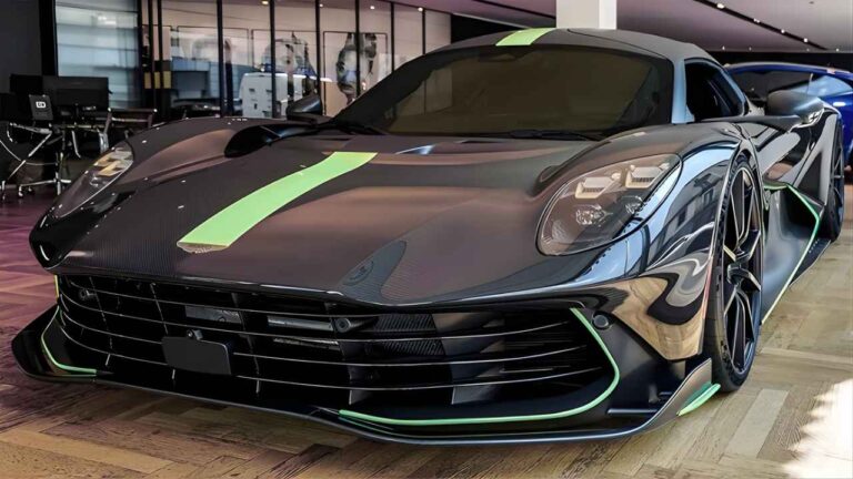 2026 Aston Martin Valhalla